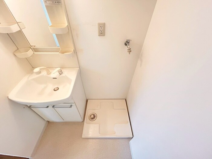 物件内観写真19　(洗濯機置場)