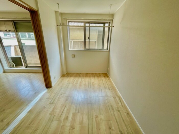 物件内観写真14　(居室)