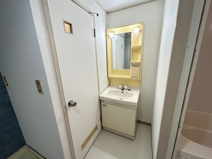 物件内観写真13　(洗面)