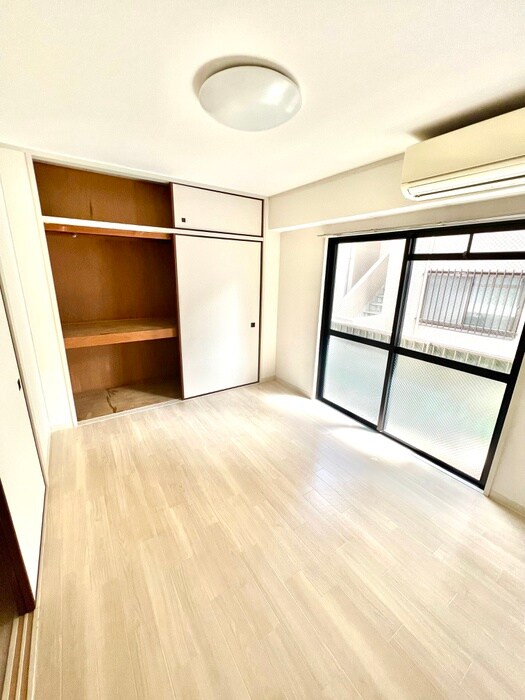 物件内観写真12　(居室)