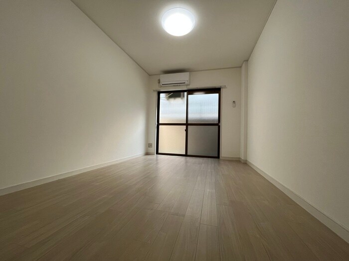 物件内観写真11　(居室)