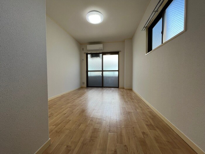 物件内観写真11　(居室)