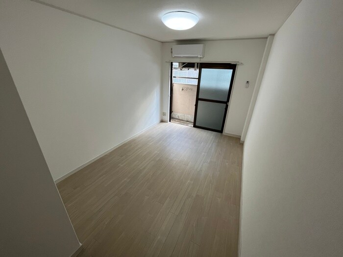 物件内観写真22　(居室)