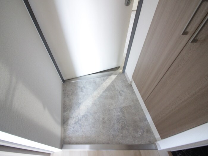 物件内観写真21　(玄関)