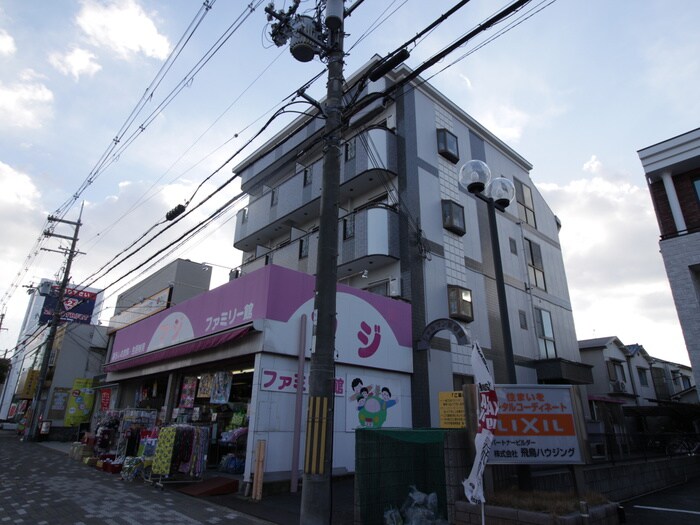 物件外観写真1　(外観写真)