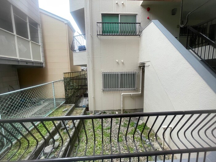 グリ－ンコ－ポラス若松Ｂ(102)の室内からの展望