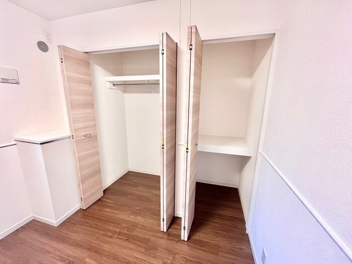 物件内観写真18　(収納)