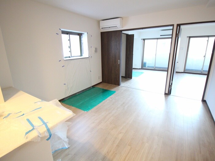 物件内観写真9　(居室)