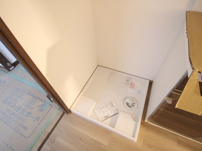 物件内観写真13　(洗濯機置場)