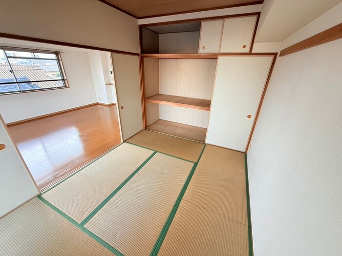 物件内観写真8　(居室)