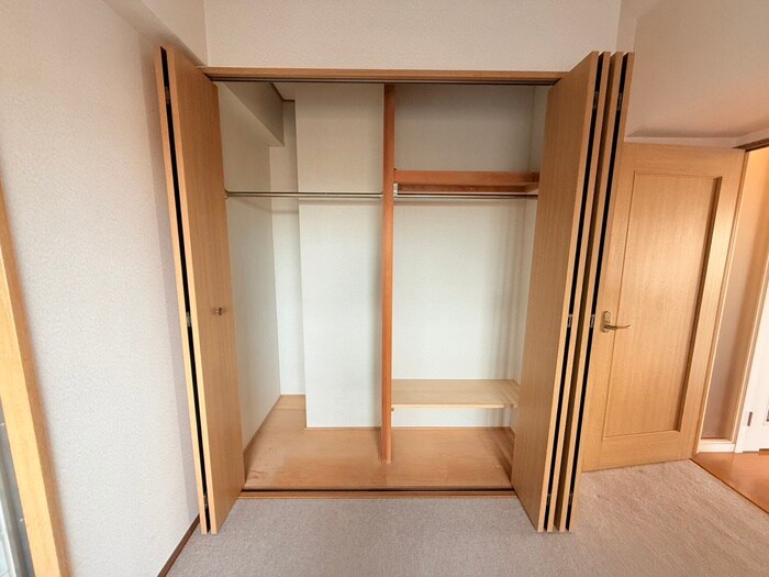 物件内観写真15　(収納)