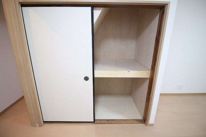 物件内観写真6　(収納)