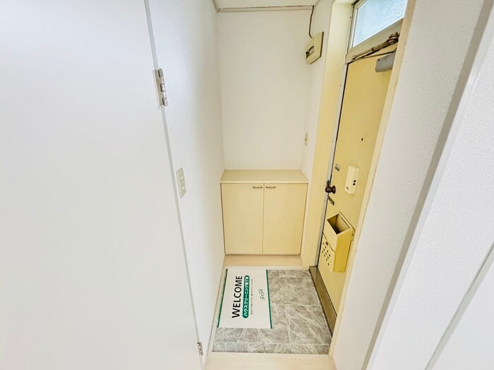 物件内観写真14　(玄関)