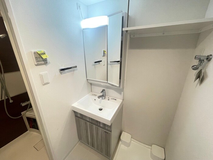 物件内観写真11　(洗面)