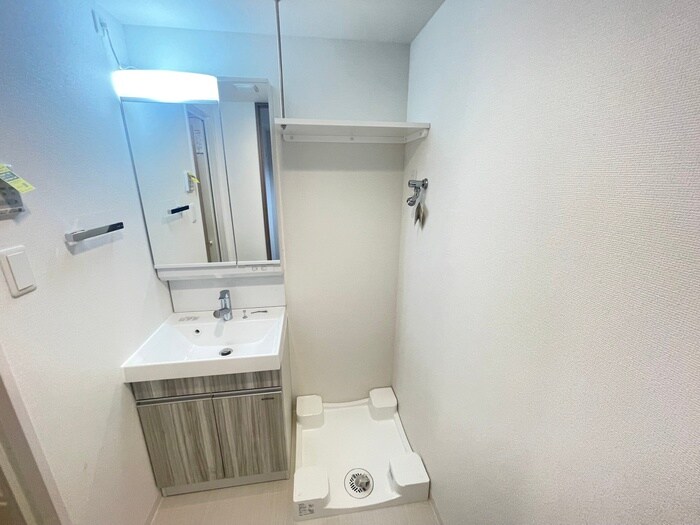 物件内観写真12　(洗濯機置場)