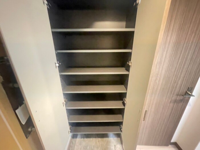 物件内観写真15　(靴箱)