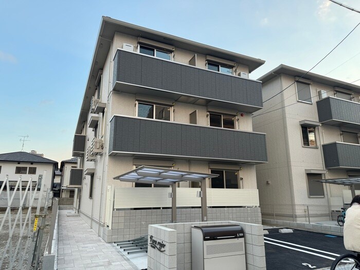 物件外観写真1　(外観写真)