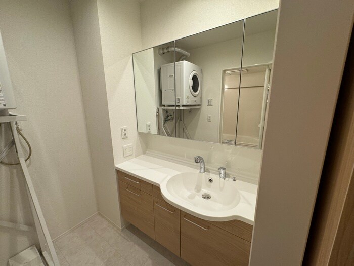 物件内観写真12　(洗面)