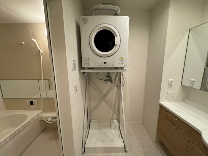 物件内観写真18　(洗濯機置場)