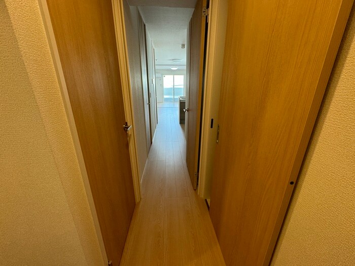 物件内観写真19　(廊下)