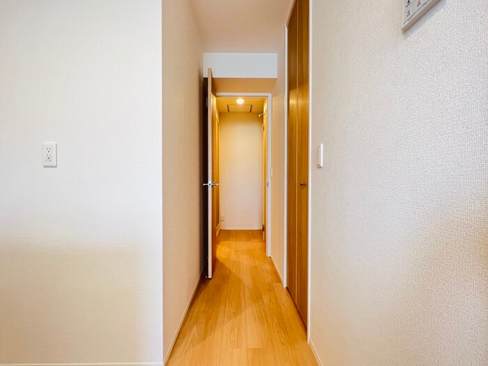 物件内観写真19　(廊下)