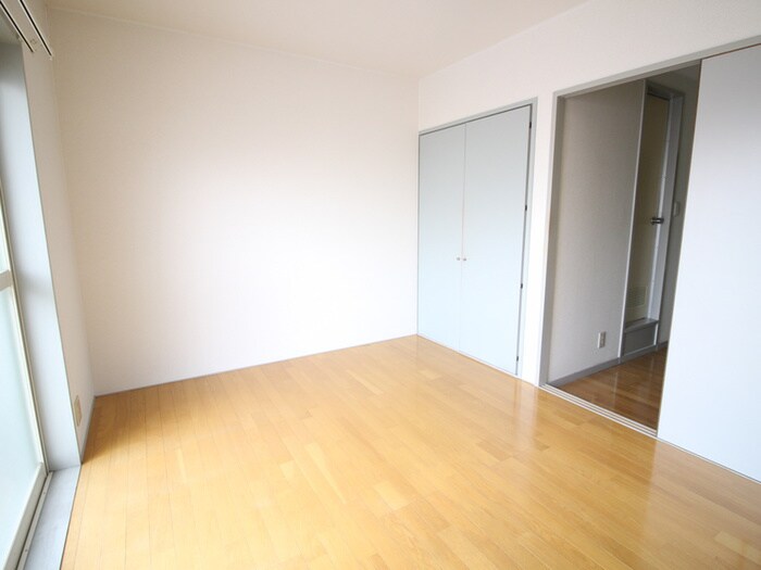 物件内観写真13　(居室)