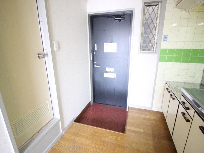 物件内観写真15　(玄関)