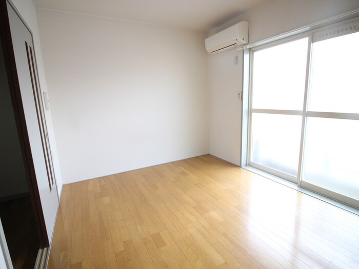 物件内観写真22　(居室)