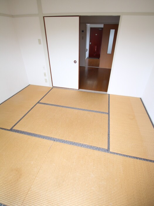 物件内観写真14　(居室)