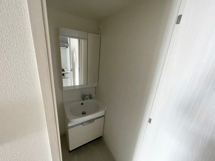 物件内観写真12　(洗面)