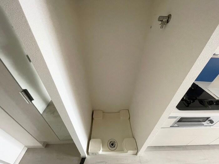 物件内観写真13　(洗濯機置場)