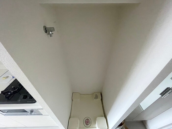 物件内観写真13　(洗濯機置場)