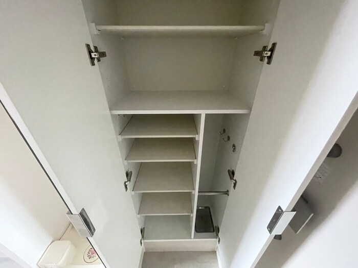 物件内観写真15　(靴箱)