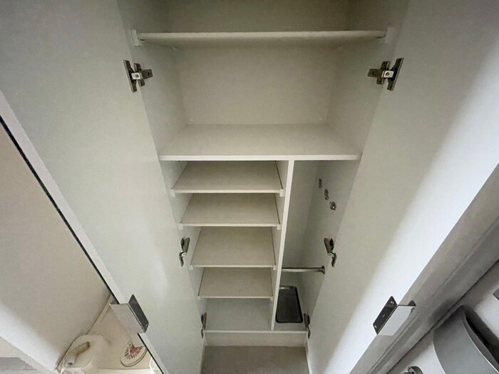 物件内観写真15　(靴箱)