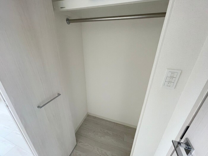 物件内観写真16　(収納)