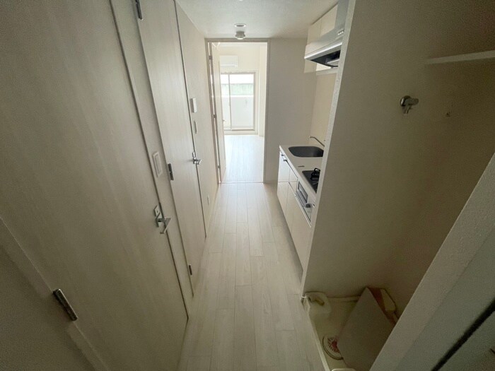 物件内観写真18　(廊下)