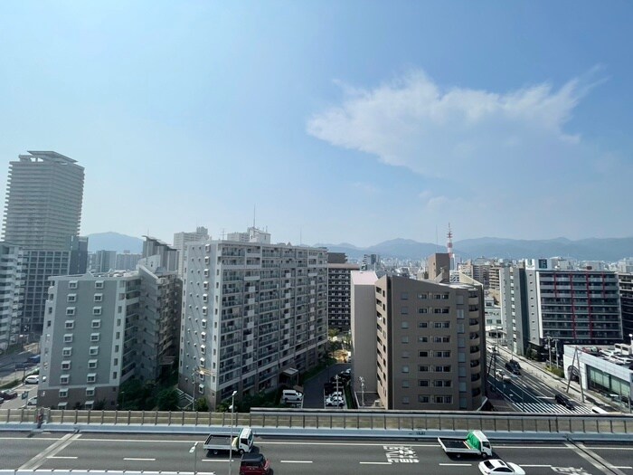 物件内観写真22　(室内からの展望)