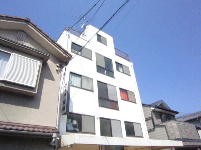 ヴィラ醍醐の外観写真