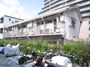 青山コーポ外観写真
