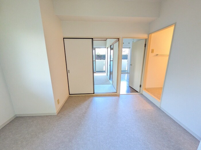 物件内観写真9　(居室)