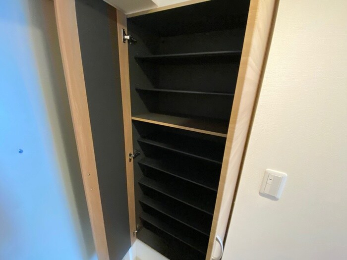 物件内観写真16　(靴箱)