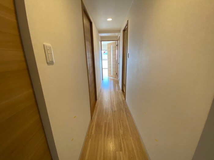 物件内観写真17　(廊下)