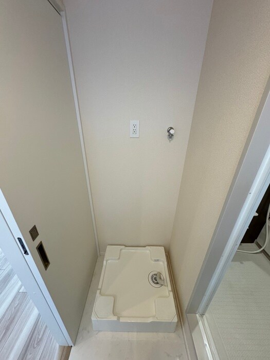 物件内観写真17　(洗濯機置場)