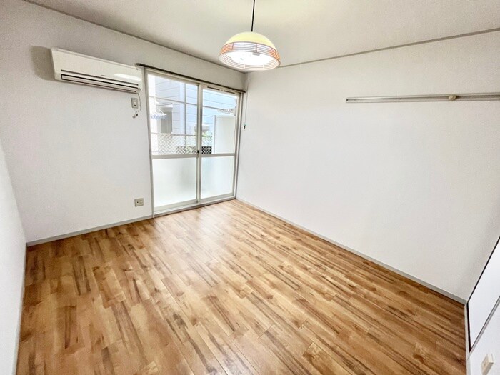 物件内観写真8　(居室)