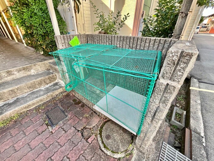 物件外観写真4　(建物設備)