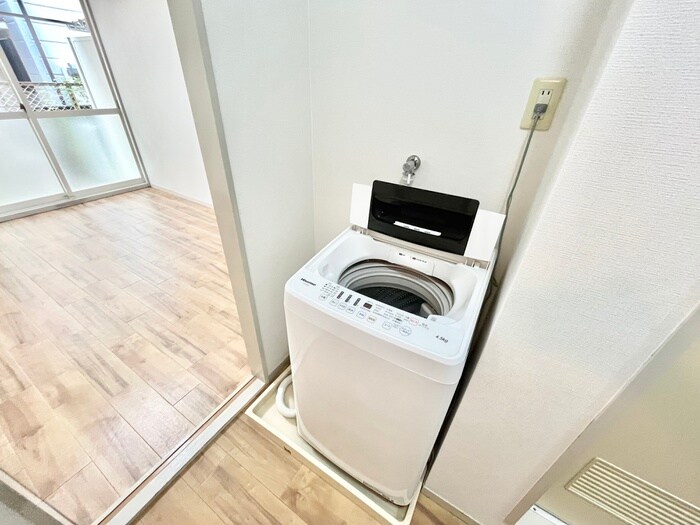 物件内観写真20　(洗濯機置場)