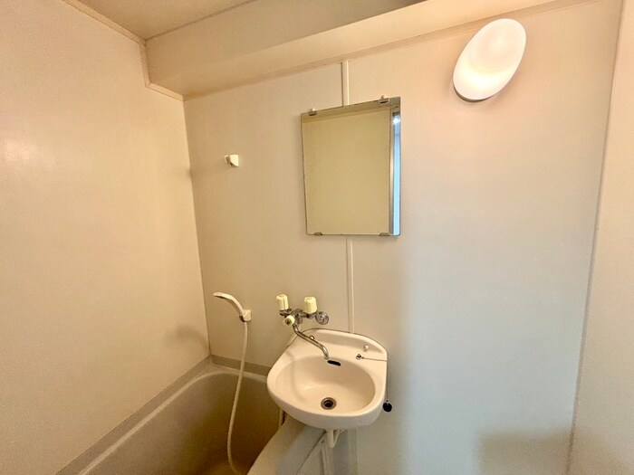 物件内観写真11　(洗面)