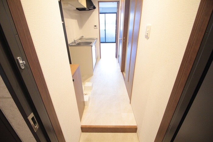 物件内観写真17　(廊下)