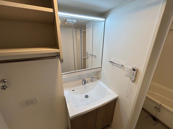 物件内観写真9　(洗面)