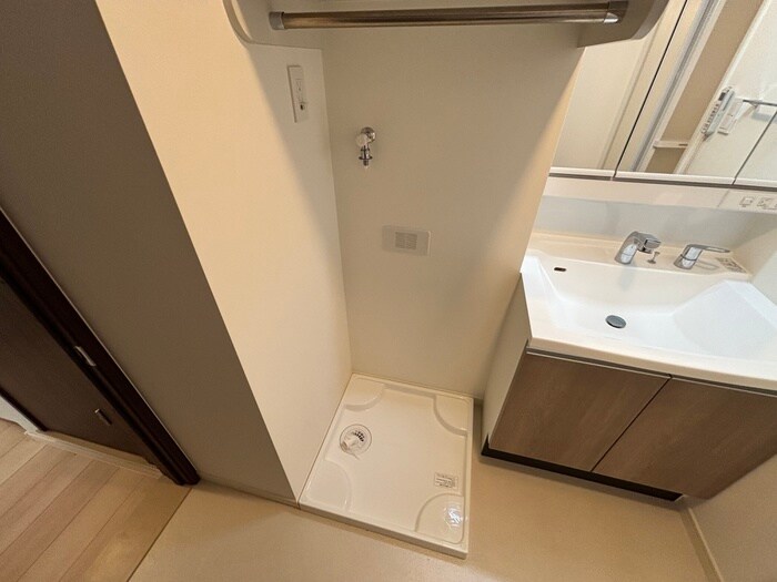 物件内観写真10　(洗濯機置場)